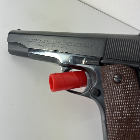 Pistolet Colt 1911 Gorvernment Model Calibre 45 ACP 2