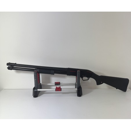 Fusil à pompe Winchester SXP canon lisse 12/76