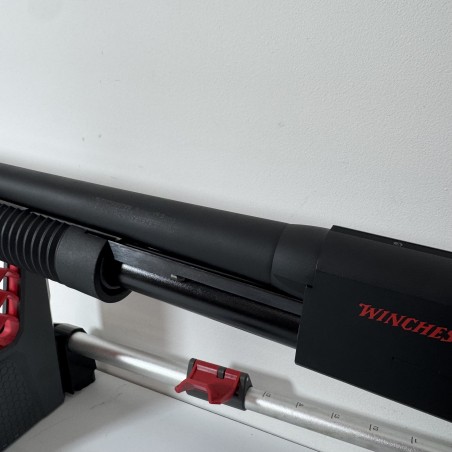 Fusil à pompe Winchester SXP canon lisse 12/76