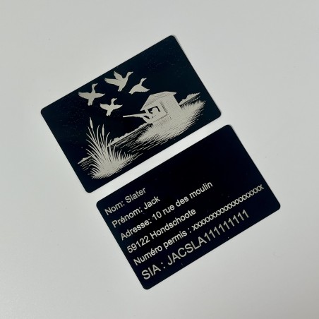 Carte chasseur gravée en aluminium